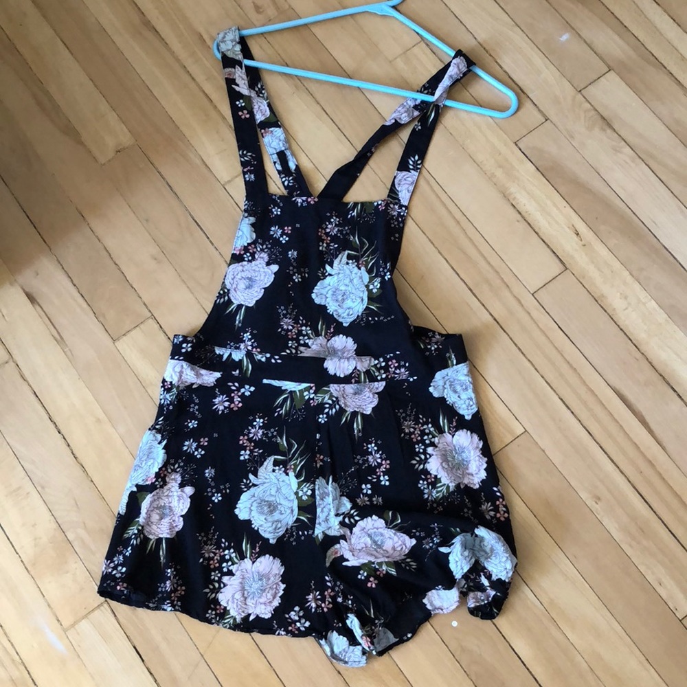 Soft overalls (black and floral)